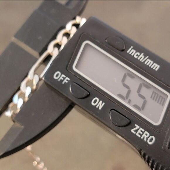 Sterling Figaro 20" 5.5mm Unisex Link Chain - Picture 4 of 5